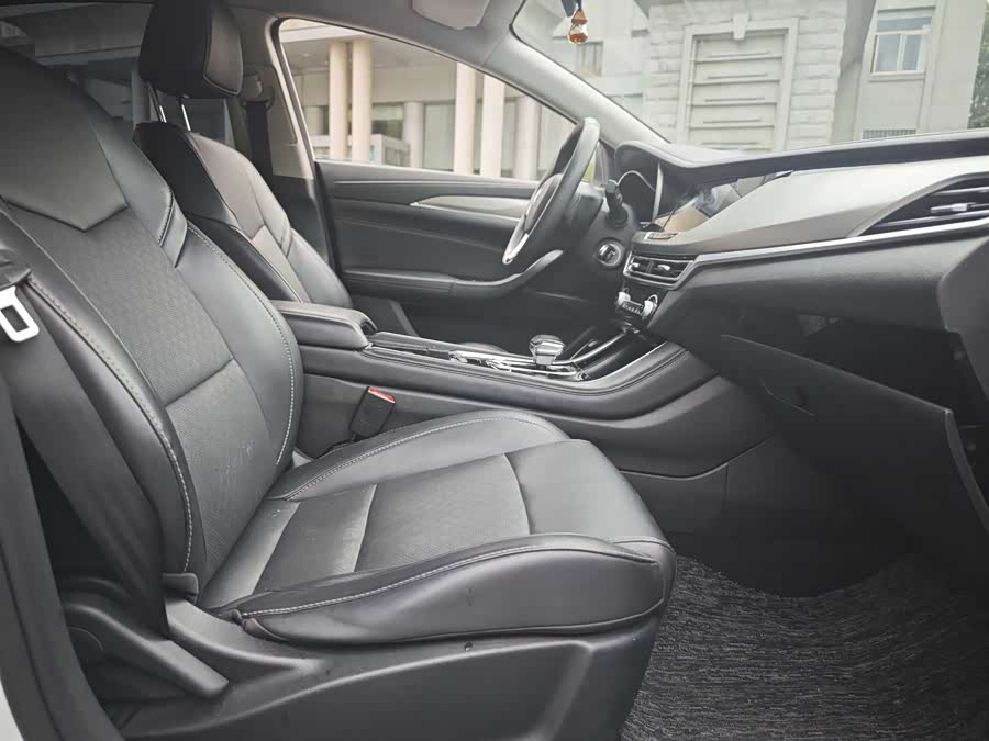 Changan Eado EV 2019 car image #11