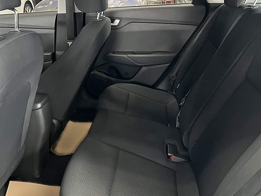 Hyundai Verna RV 2017 immagine di auto #11