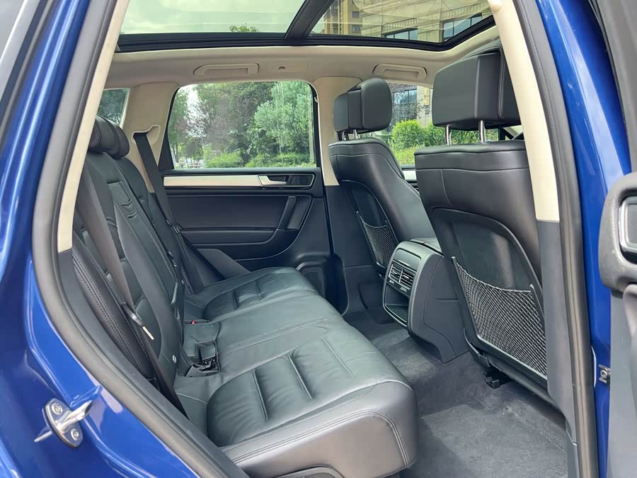 Volkswagen Touareg 2016 car image #11