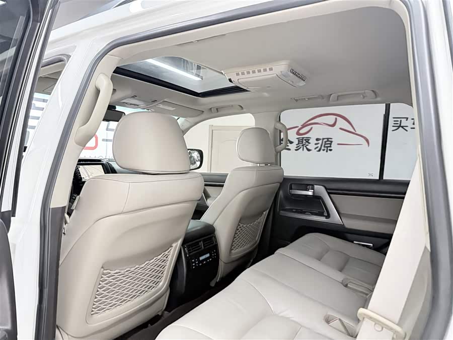 Toyota Land Cruiser 2009 #11 Toyota Land Cruiser 2009 car image #11