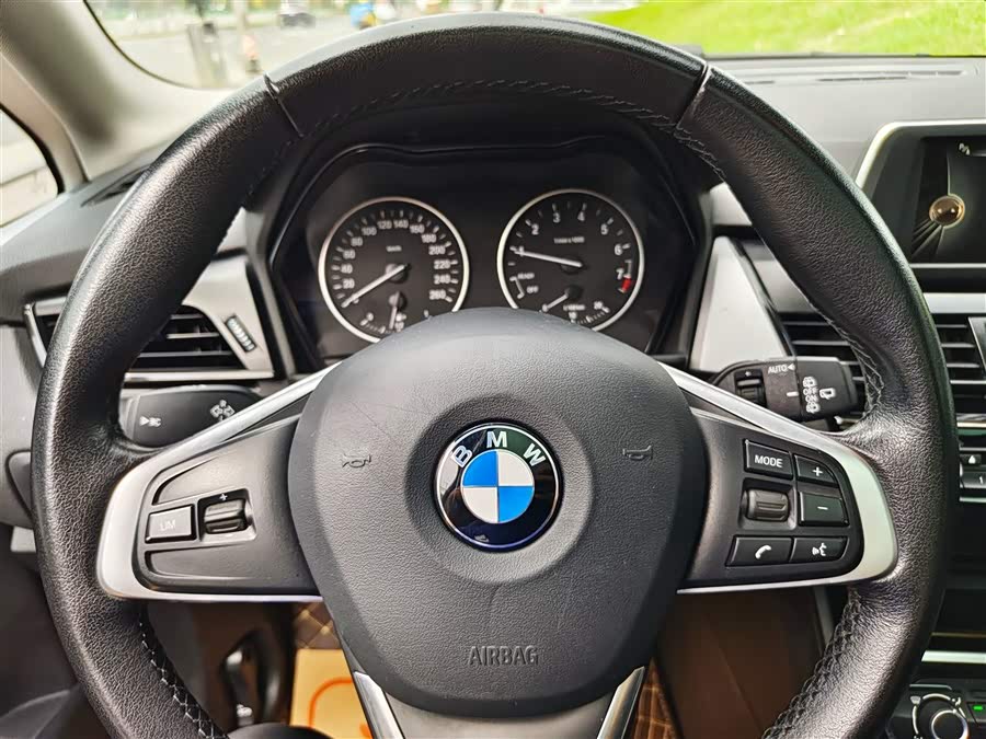 BMW 2 Series Tourer 2017 #11 BMW 2 Series Tourer 2017 imagem de carro #11