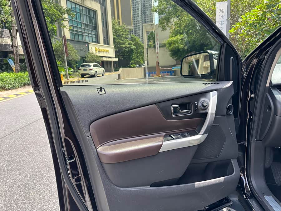 Ford Edge (Imported) 2012 صورة سيارة #11