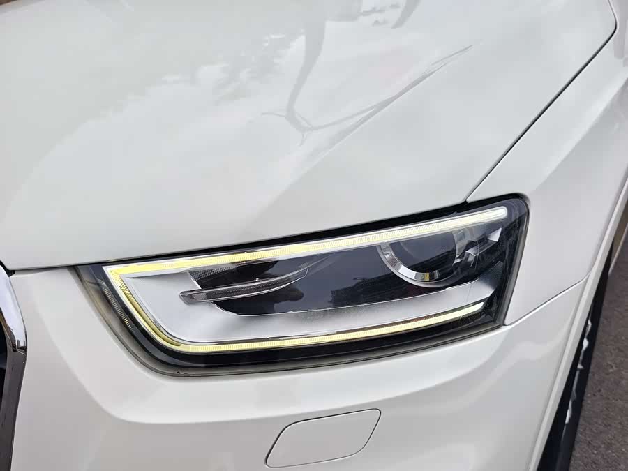 Audi Q3 (Imported) 2013 car image #11