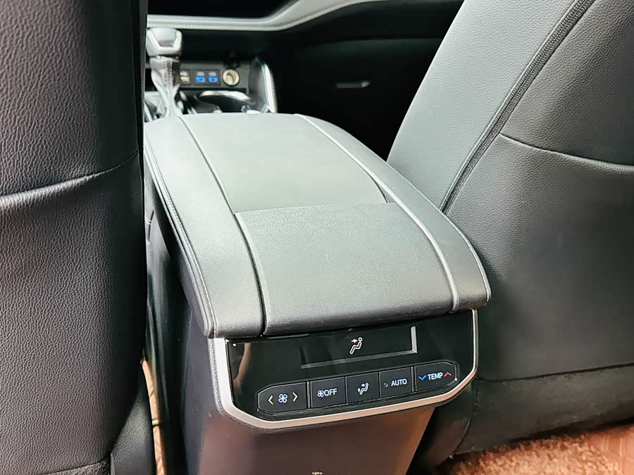 Toyota Crown Kluger 2021 #11 Toyota Crown Kluger 2021 car image #11