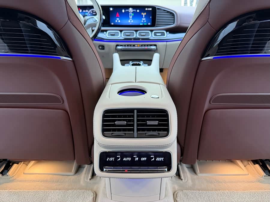 Mercedes-Benz Maybach GLS 2024 car image #11