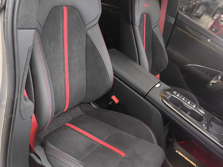 小米汽车 小米SU7 Ultra 2025 汽车图片 #11