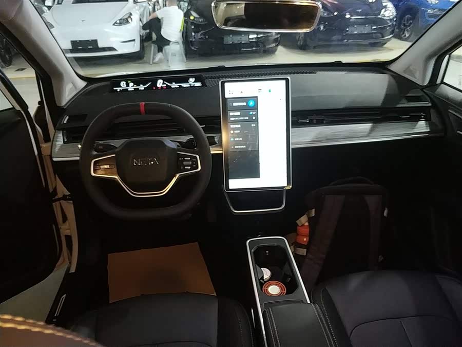 哪吒汽车 哪吒AYA 2024 汽车图片 #11