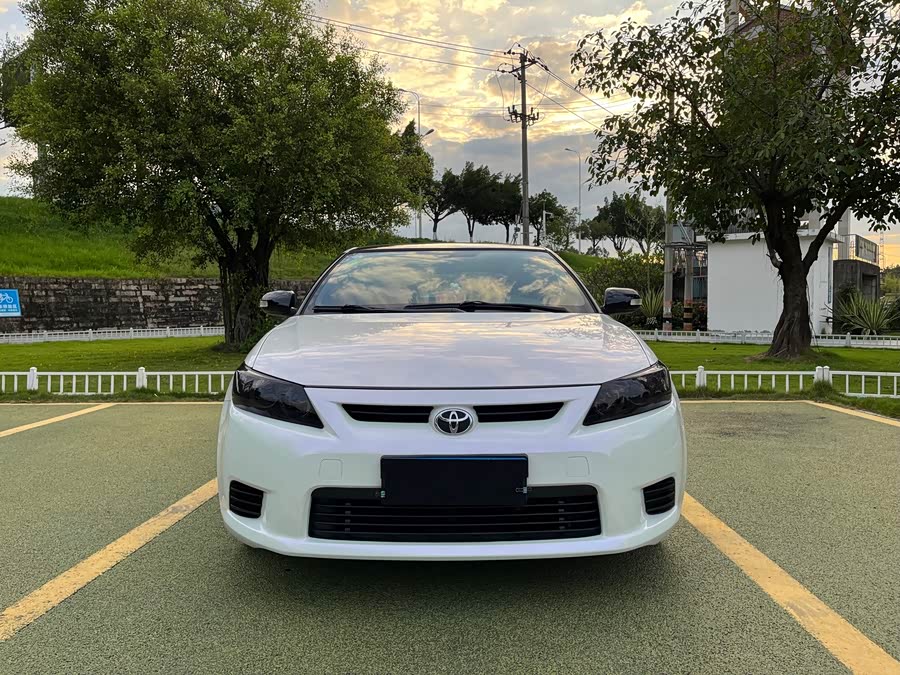 Toyota Zelas 2012 #11 Toyota Zelas 2012 car image #11