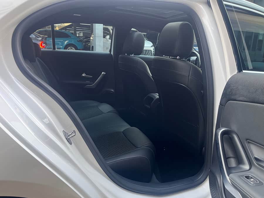 Mercedes-Benz A Class (Imported) 2019 #11 Mercedes-Benz A Class (Imported) 2019 car image #11