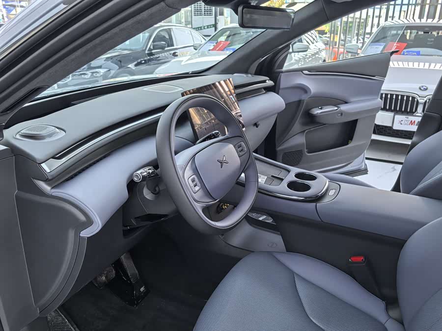 Xpeng G7 2025 صورة سيارة #11