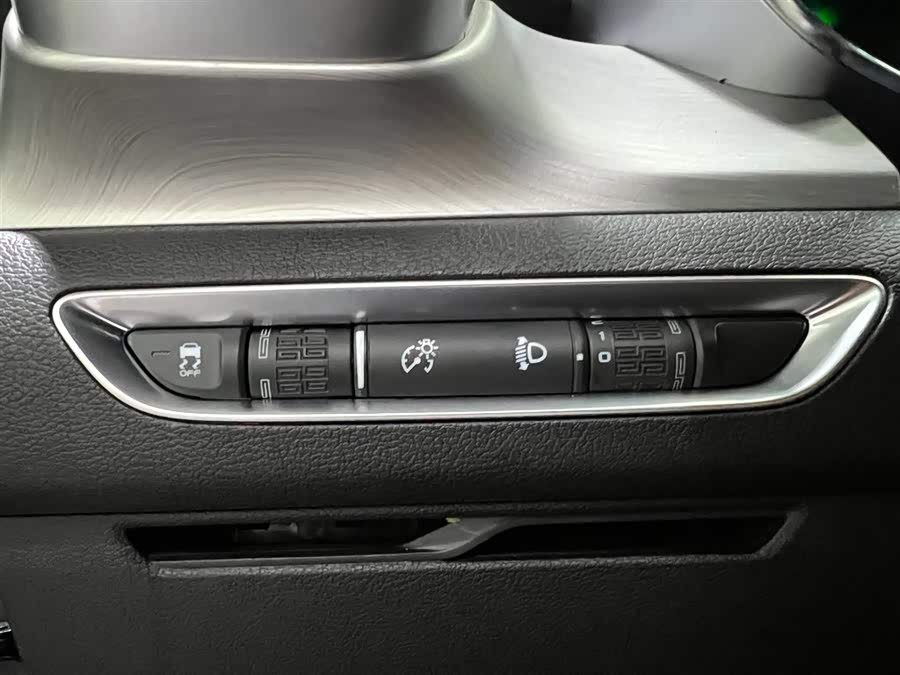 GEELY Coolray 2024 #11 GEELY Coolray 2024 car image #11