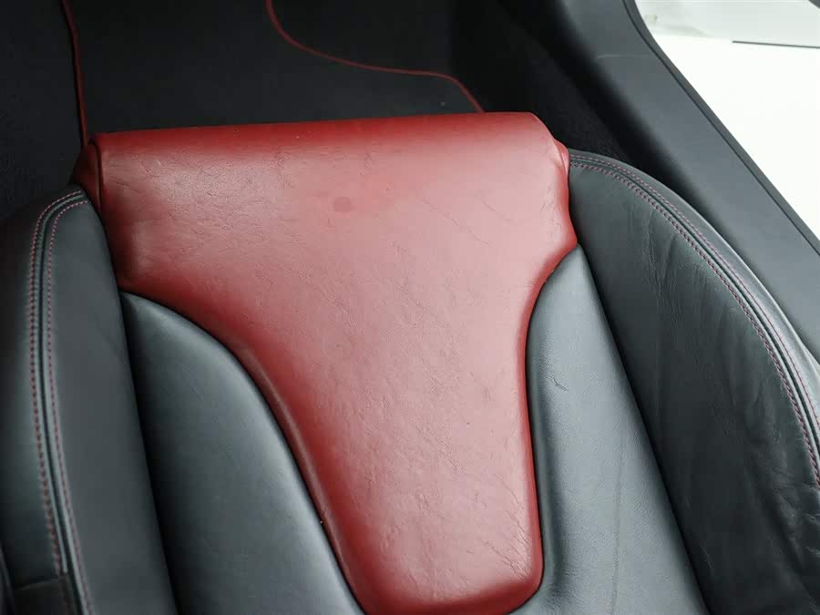 Audi TTS 2013 car image #11