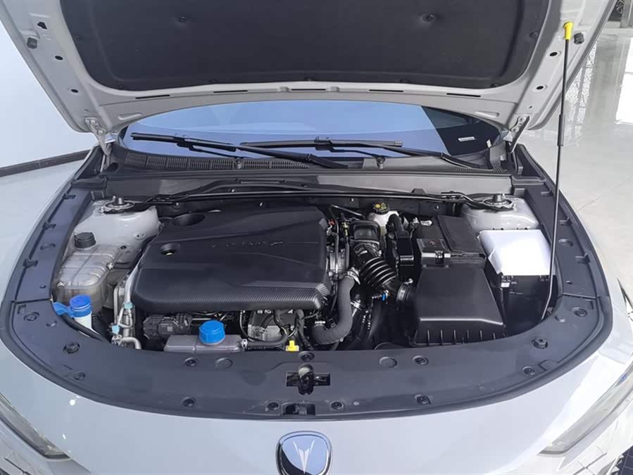 Changan UNI-V 2023 car image #11