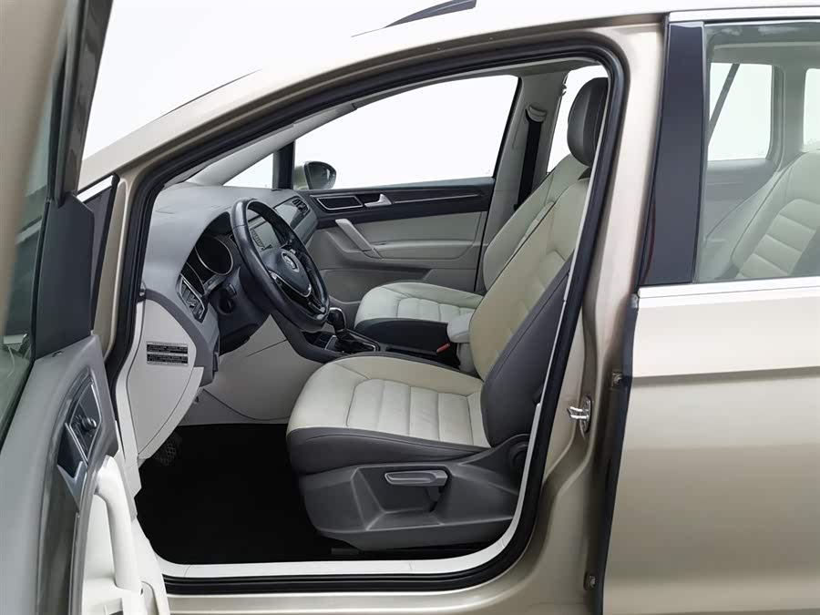 Volkswagen Golf Sportsvan 2016 car image #11