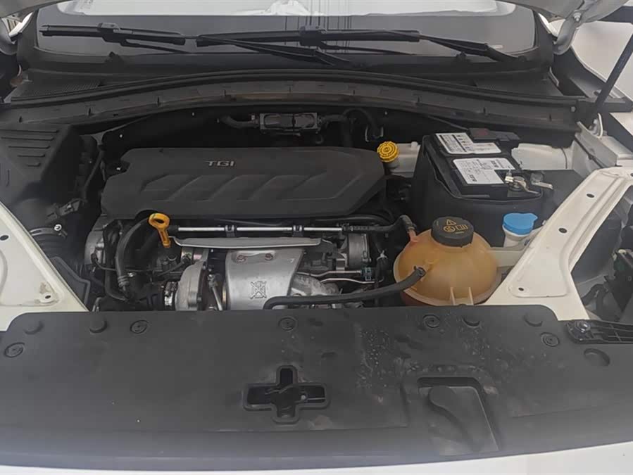 MG HS 2019 car image #11