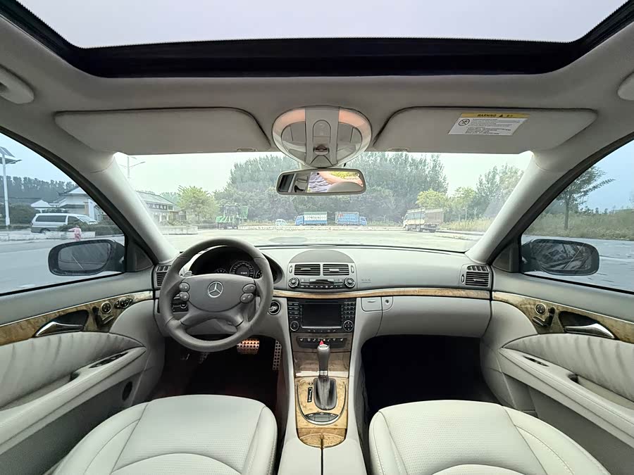 Mercedes-Benz E AMG 2008 immagine di auto #11