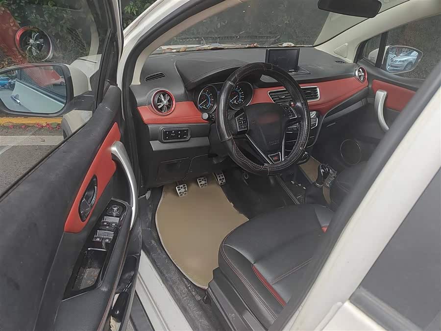 Haval H1 2015 car image #11