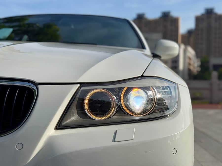 BMW 3 Series (Imported) 2010 car image #11