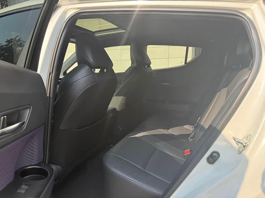 Toyota Izoa E 2022 #11 Toyota Izoa E 2022 imagen de coche #11