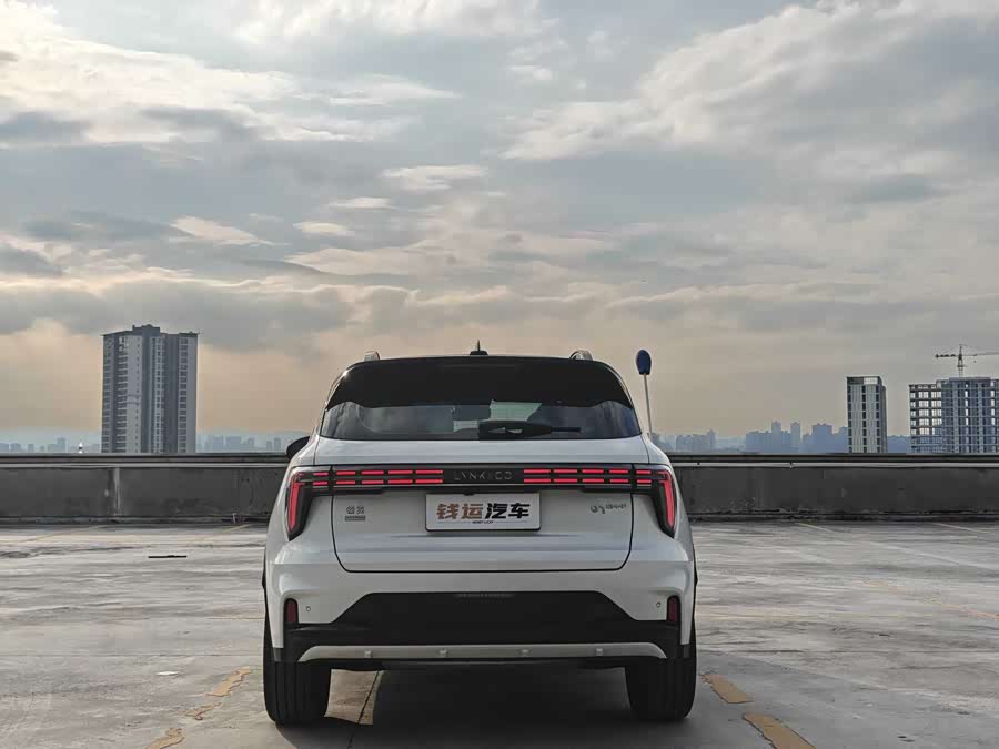 Lynk & Co 01 2022 image de voiture #11
