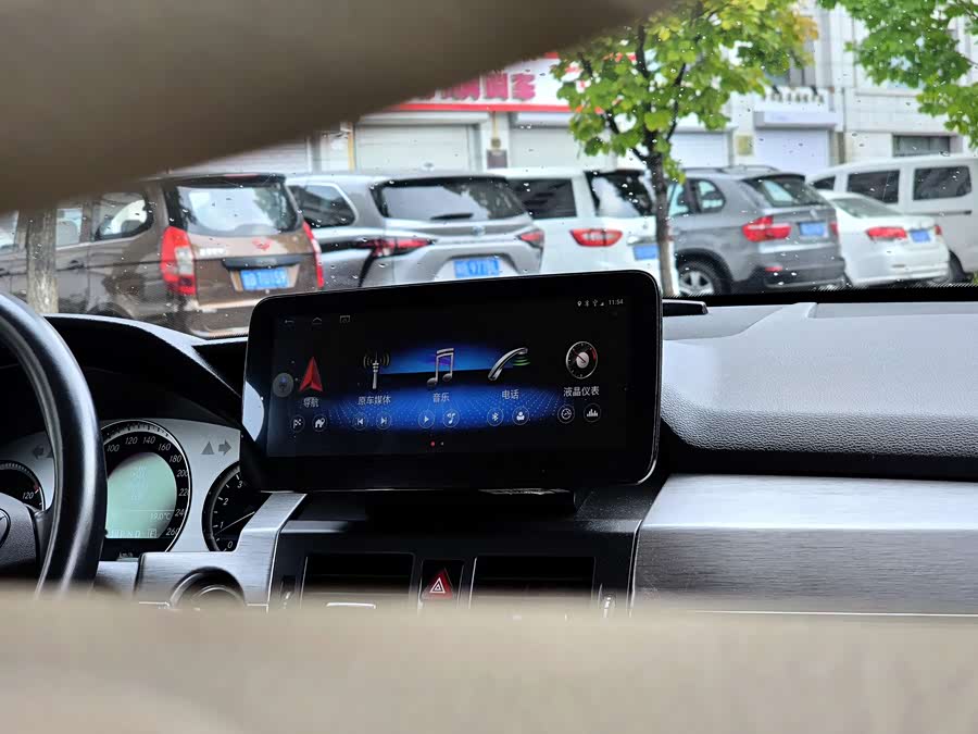 Mercedes-Benz GLK Class (Imported) 2010 #11 Mercedes-Benz GLK Class (Imported) 2010 car image #11