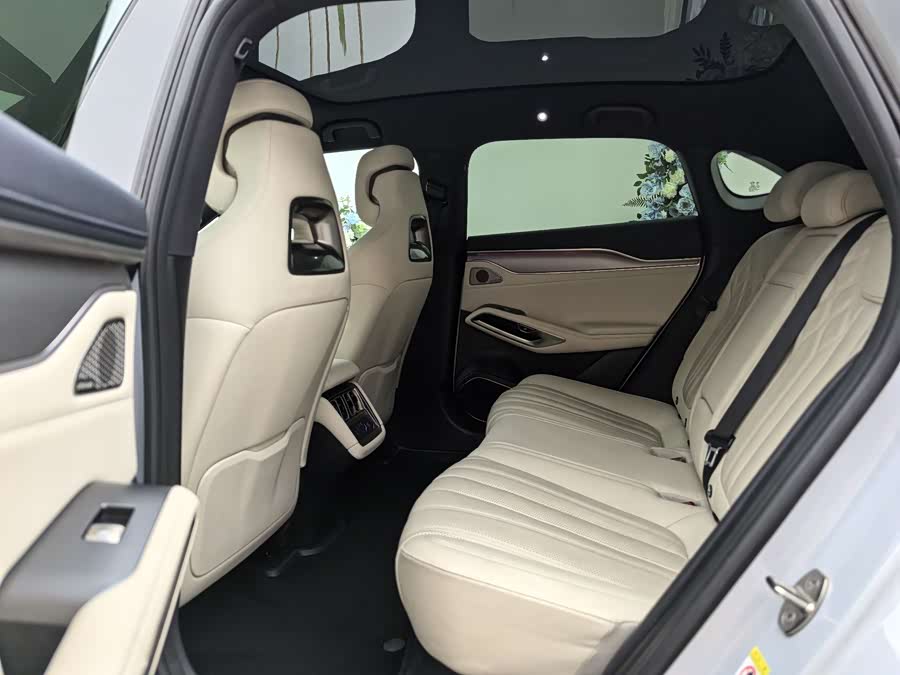 BYD SongL EV 2023 car image #11