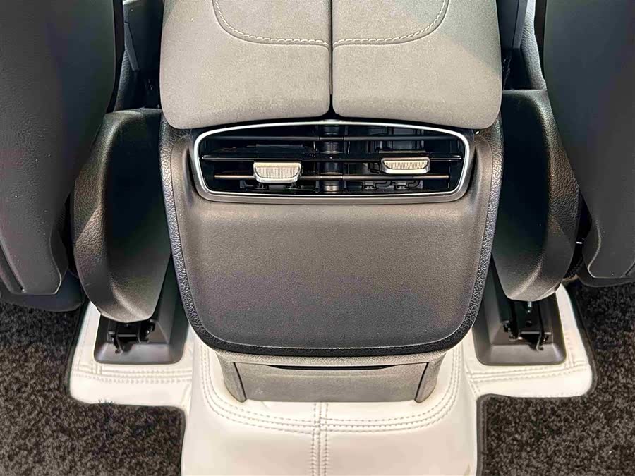 Mercedes-Benz EQS SUV 2024 car image #11