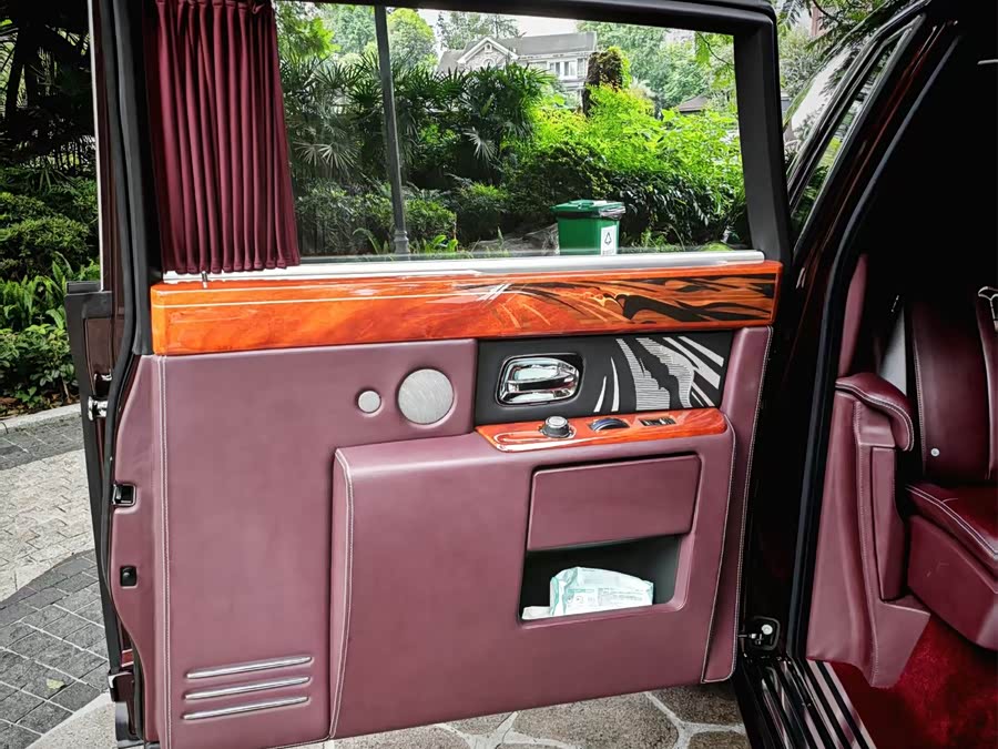 劳斯莱斯 幻影 2016 汽车图片 #11