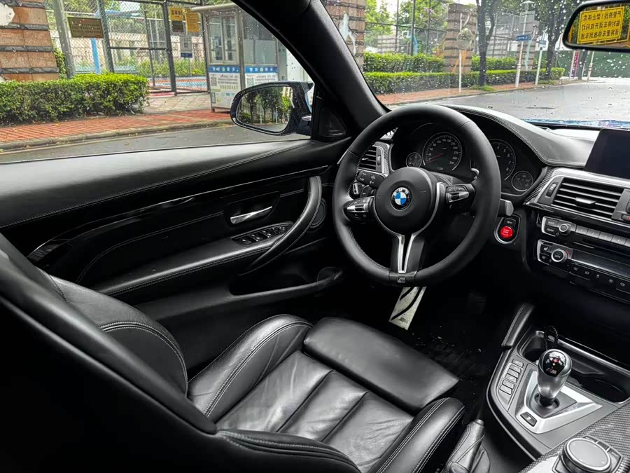 BMW M4 2019 car image #11