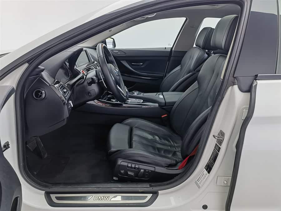 BMW 6 Series 2015 car image #11