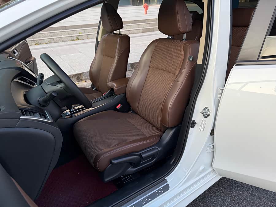 Honda Jade 2017 #11 Honda Jade 2017 immagine di auto #11