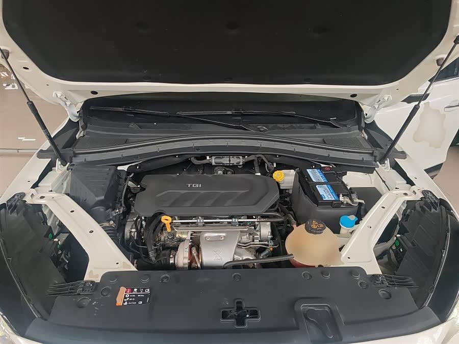 MG HS 2019 car image #11