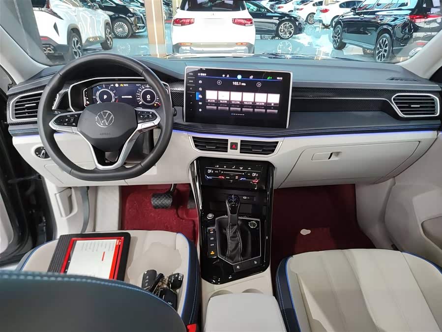 Volkswagen Tayron GTE 2024 car image #11