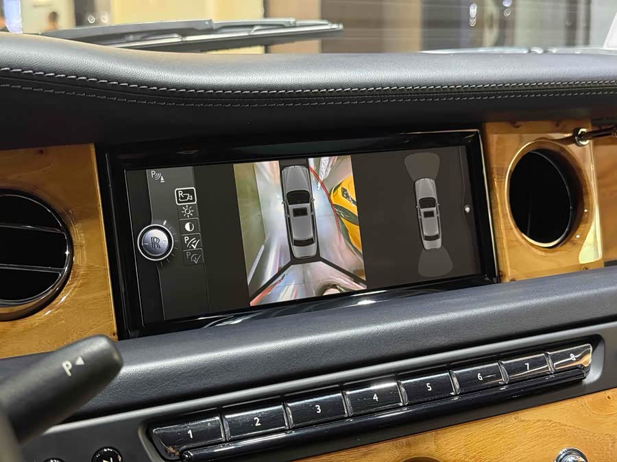 Rolls-Royce Phantom 2012 car image #11