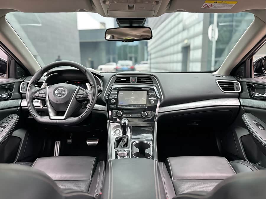 Nissan Maxima 2018 imagen de coche #11