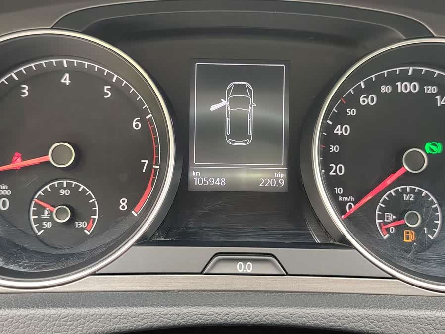 Volkswagen Golf 2015 car image #11