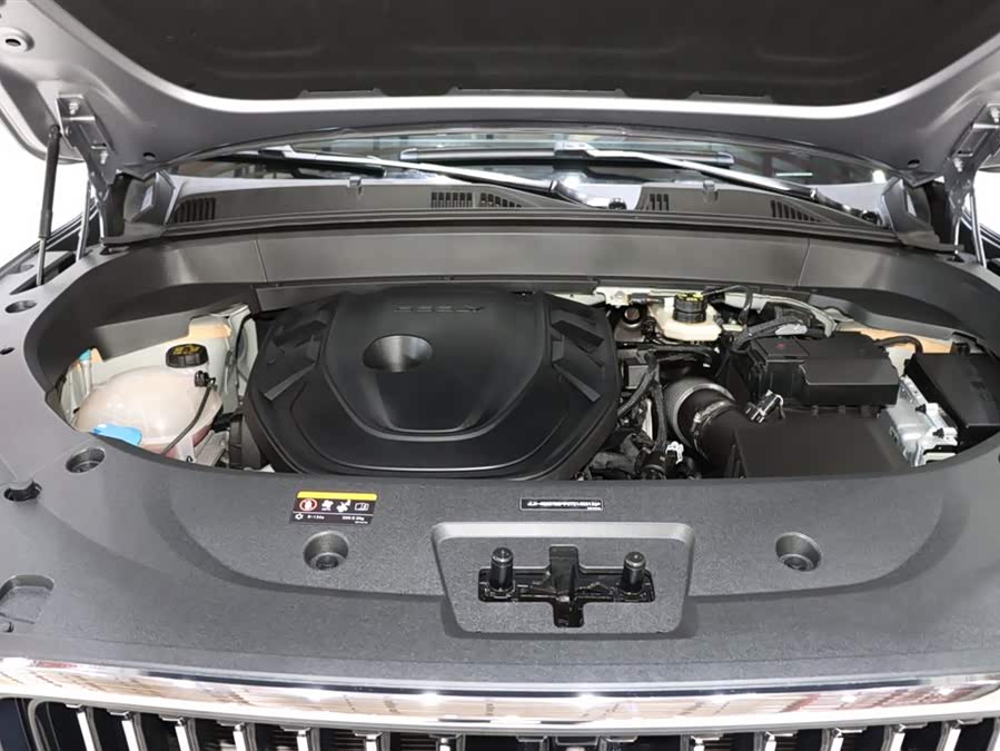 GEELY Monjaro MHEV 2024 car image #11