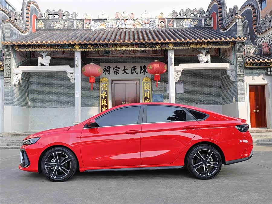 GEELY Monjaro MHEV 2022 car image #11