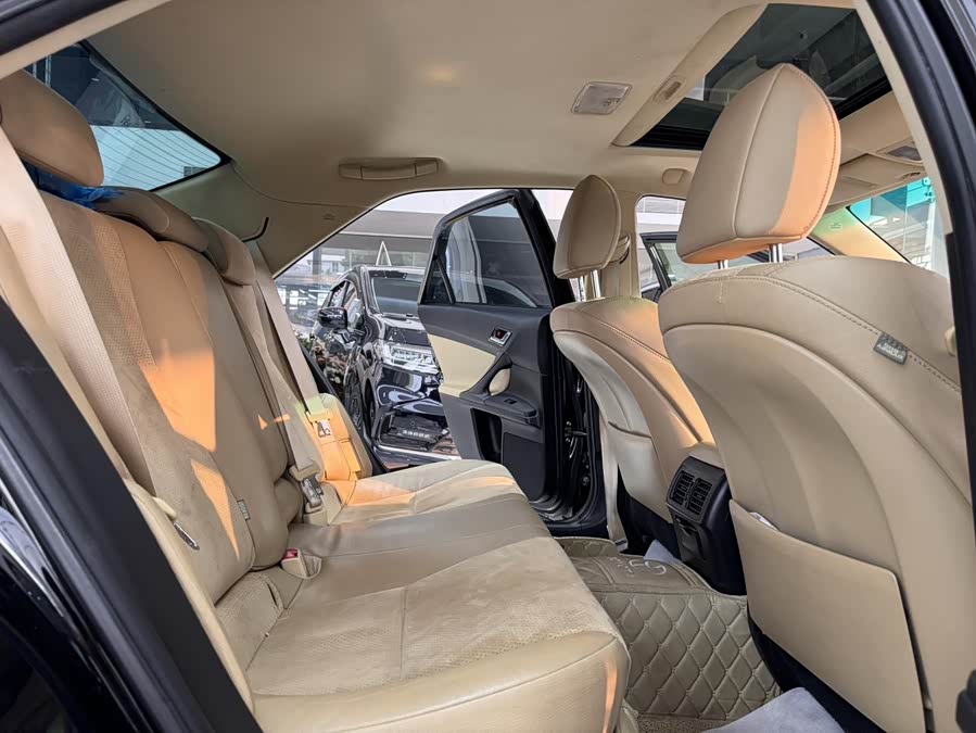 Toyota Reiz 2014 صورة سيارة #11