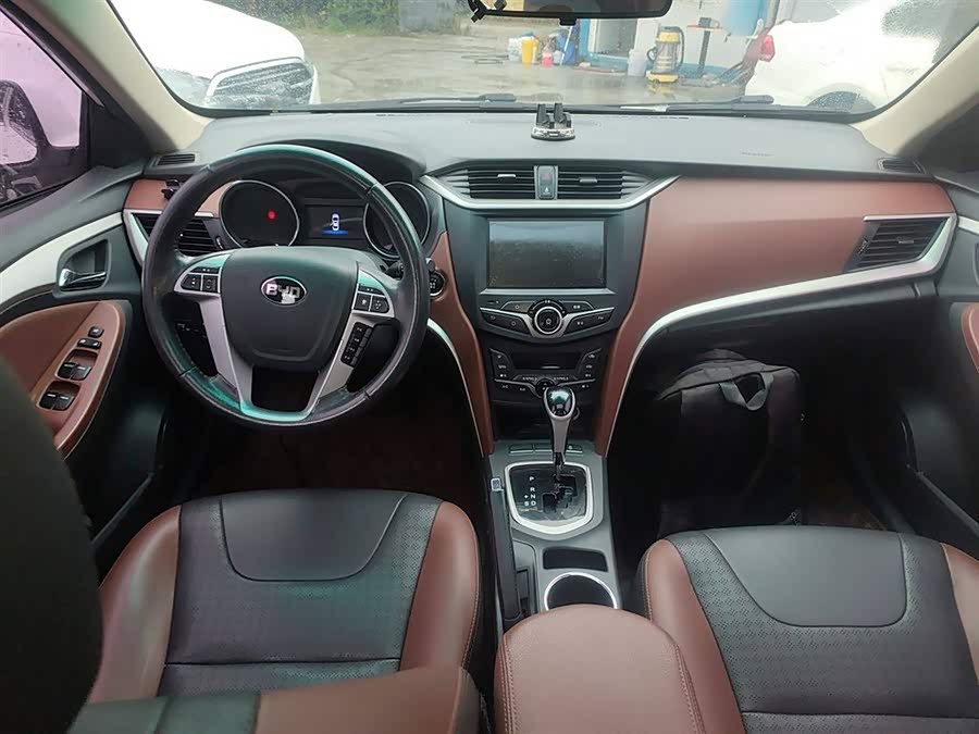 BYD G5 2017 #11 BYD G5 2017 immagine di auto #11