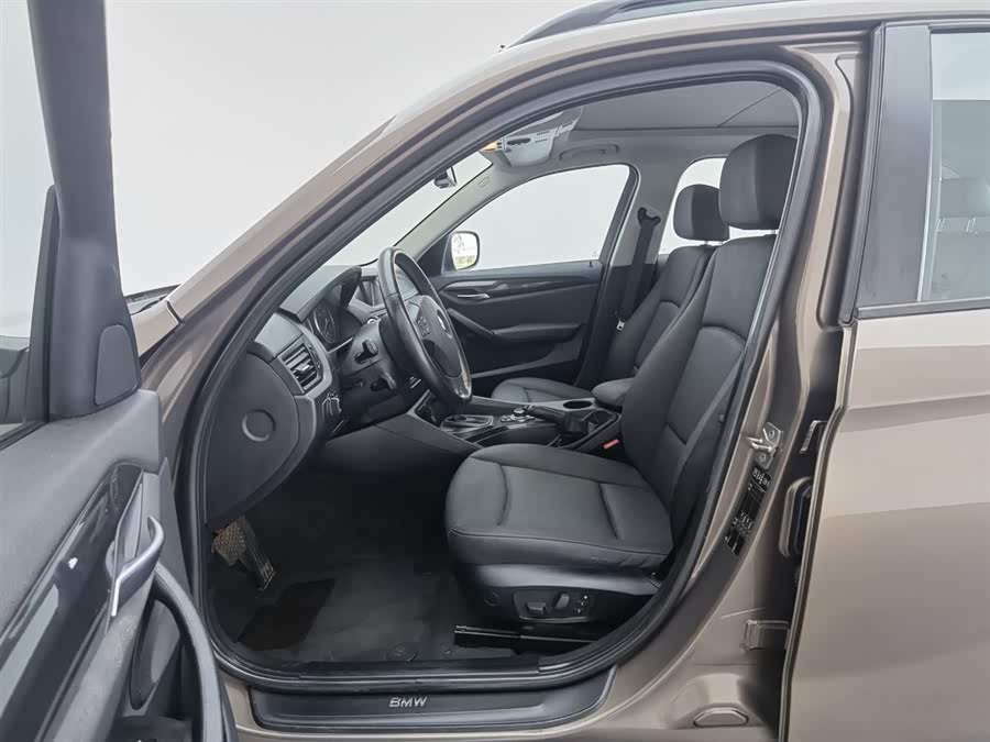 BMW X1 (Imported) 2012 #11 BMW X1 (Imported) 2012 صورة سيارة #11