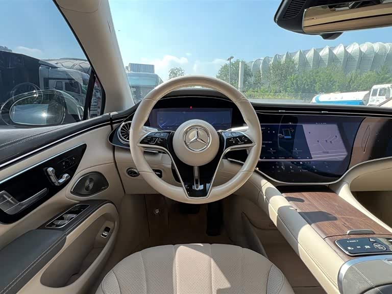 Mercedes-Benz EQS Class 2022 car image #11