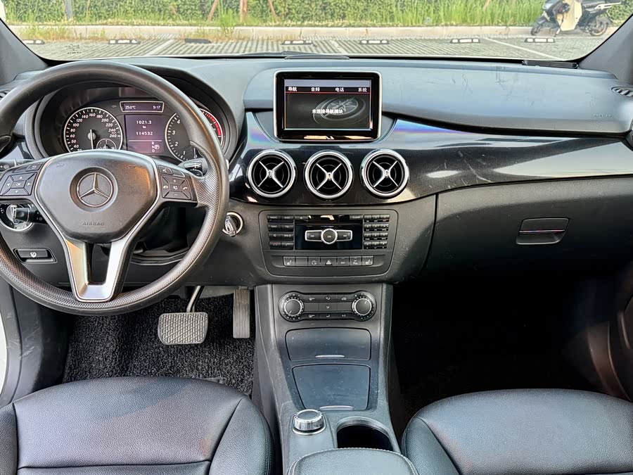 Mercedes-Benz B Class 2014 #11 Mercedes-Benz B Class 2014 car image #11