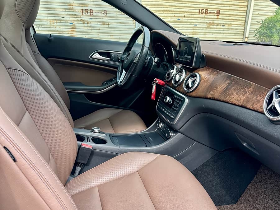 Mercedes-Benz GLA Class (Imported) 2015 #11 Mercedes-Benz GLA Class (Imported) 2015 car image #11