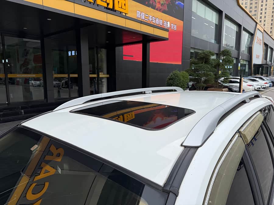 Haval H5 Class 2015 #11 Haval H5 Class 2015 car image #11