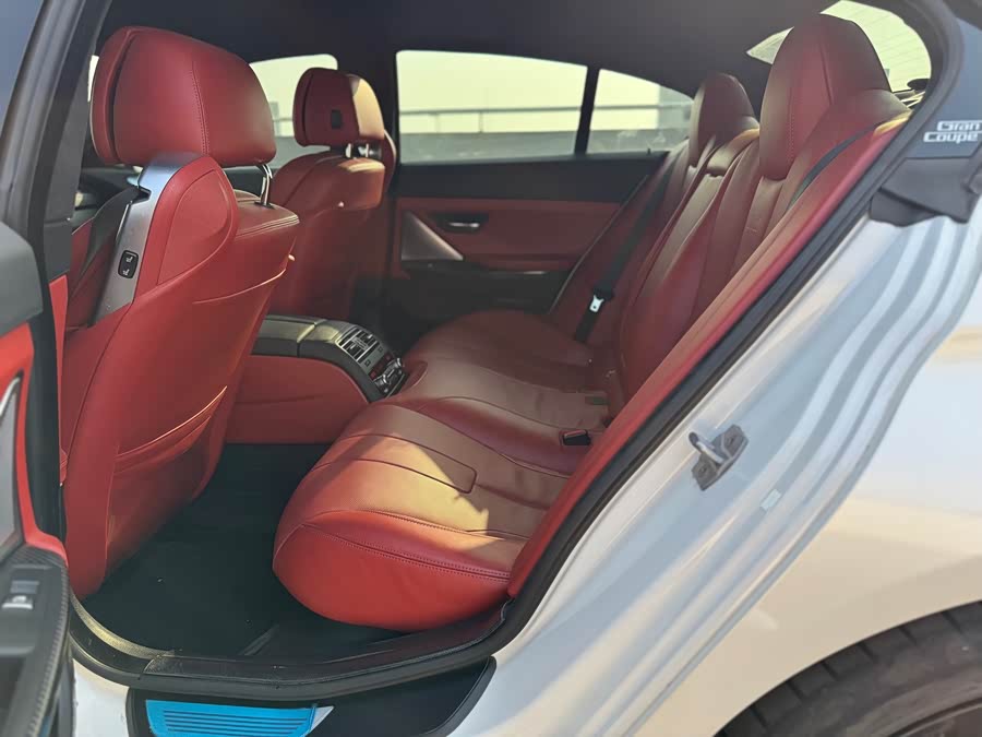 BMW M6 2020 car image #11