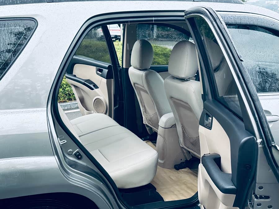 起亚 狮跑 2010 汽车图片 #11