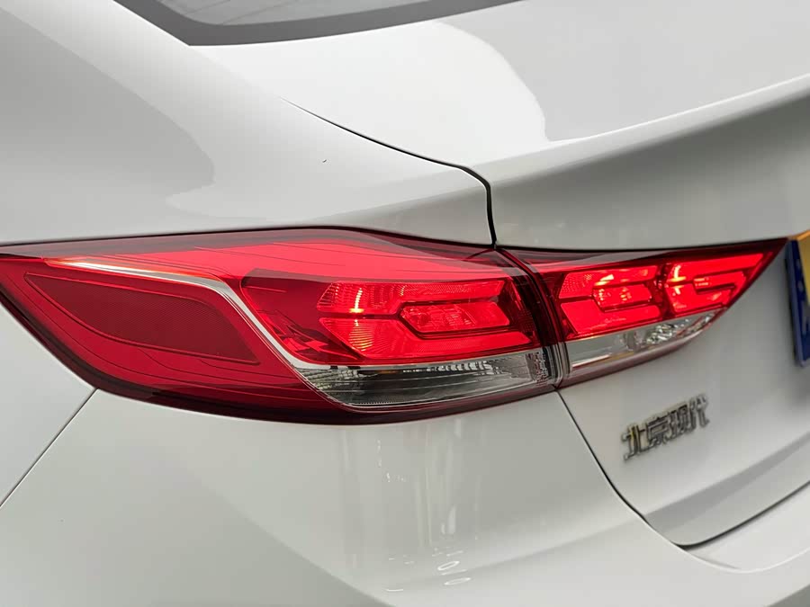 Hyundai C3R 2020 car image #11