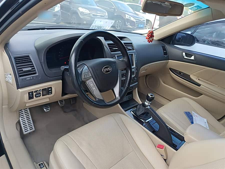 BYD G6 2013 #11 BYD G6 2013 immagine di auto #11