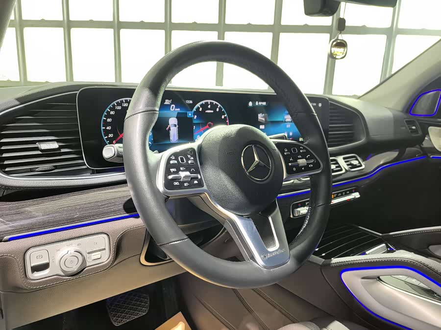 Mercedes-Benz GLS Class 2022 #11 Mercedes-Benz GLS Class 2022 car image #11